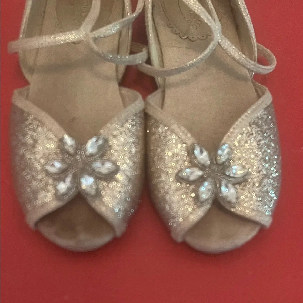 Joyfolie Sparkling Gold Sandals - Picture 10 of 12